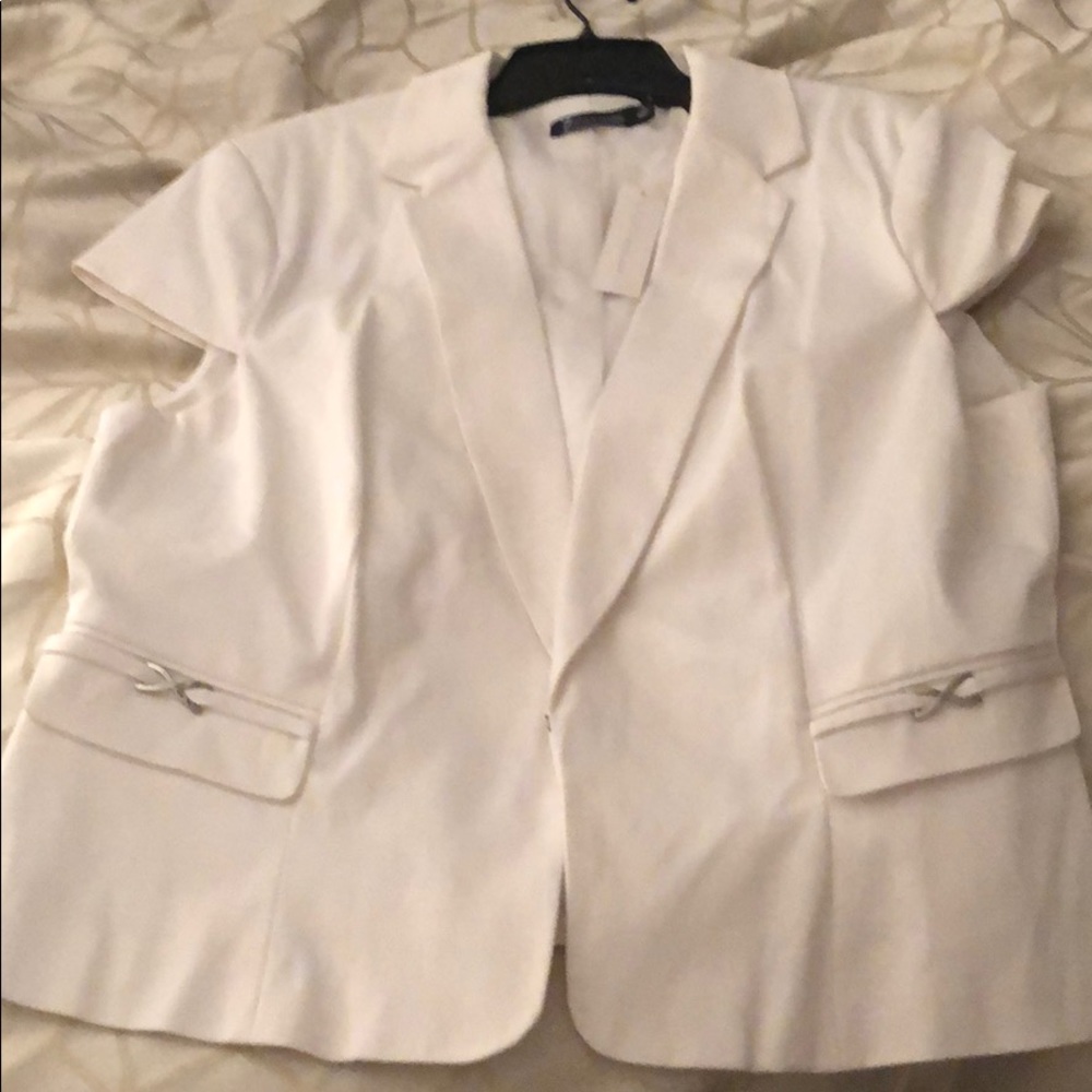 New York & Co. White Short Sleeve Blazer